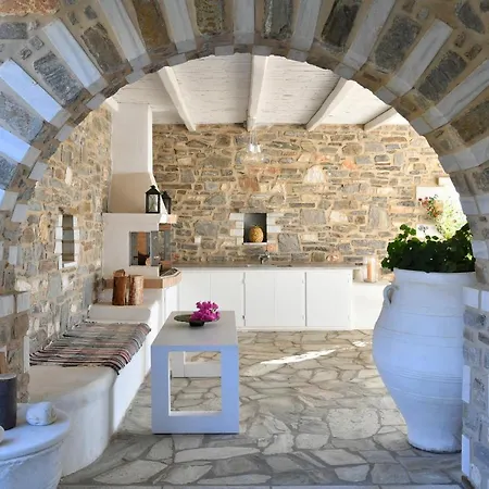 Anna-marie 1 פארוס