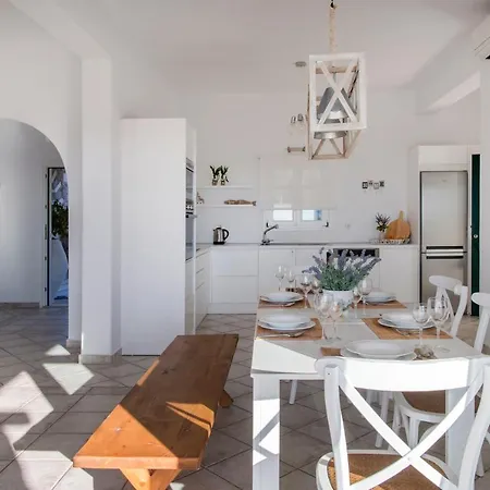 Anna-marie 1 פארוס