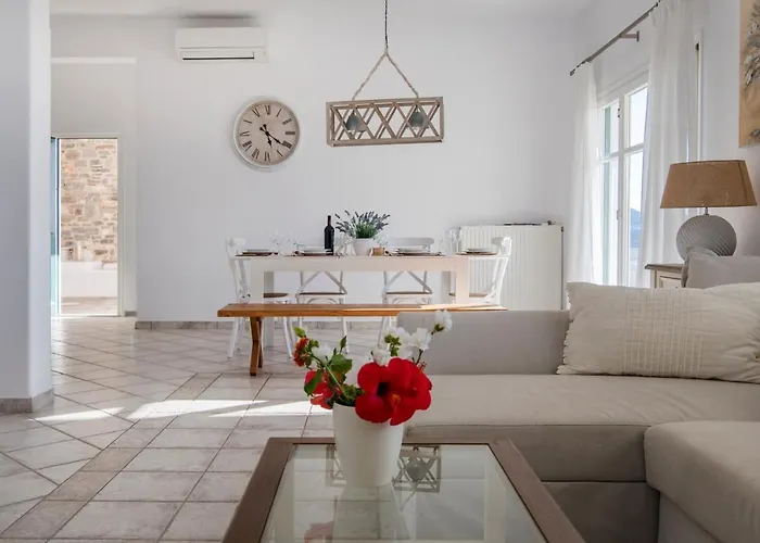 Anna-marie 1 * פארוס