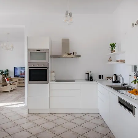 Villa Anna-marie 1 *