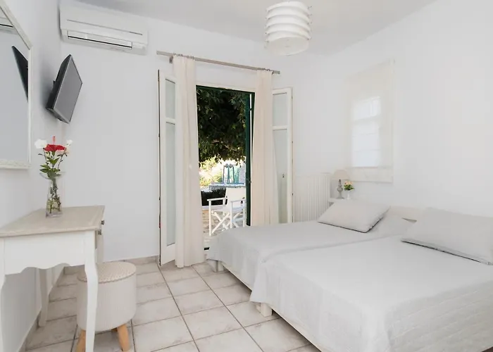 Anna-marie 1 Willa Páros